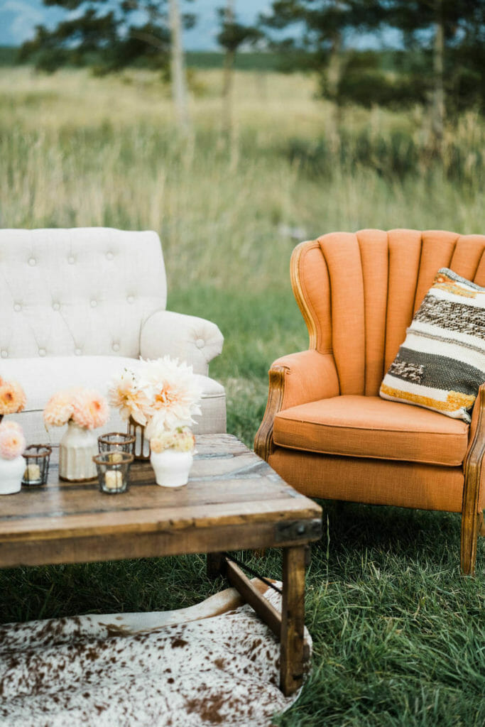 Create a Dream Lounge for Your Wedding