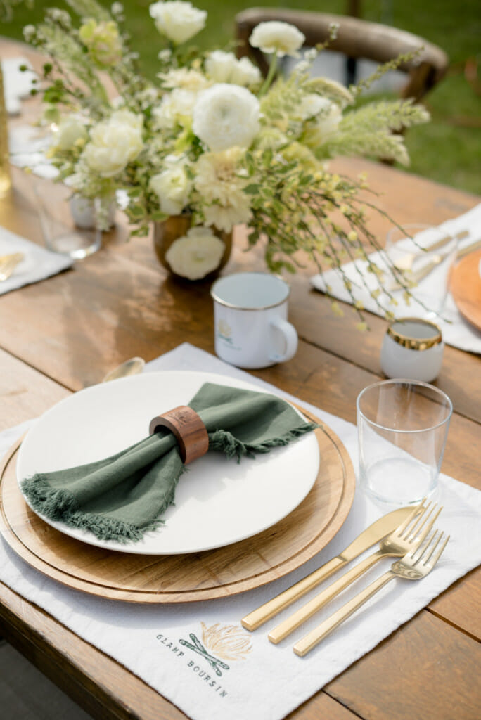 Glamping tabletop with Acacia Wood Charger